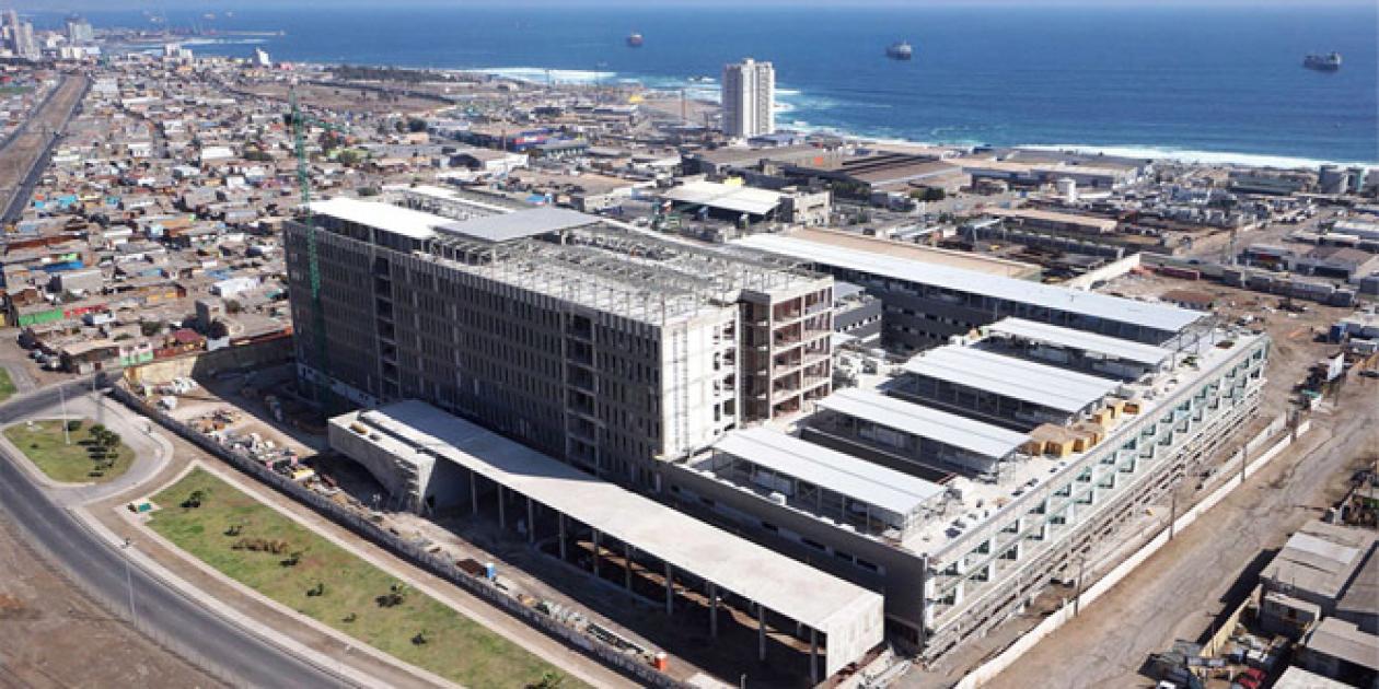 Hospital Regional de Antofagasta — Soluciones integrales de pisos hospitalarios y impermeabilización por FPM